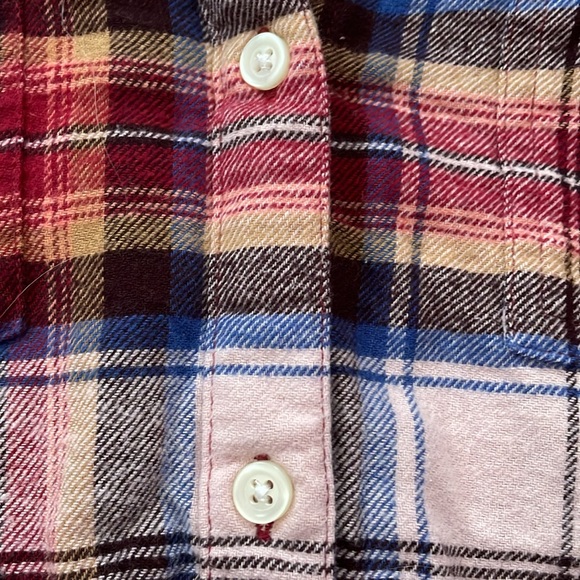Old Navy Cropped Boyfriend Plaid Flannel Shirt, size M - Picture 3 of 5